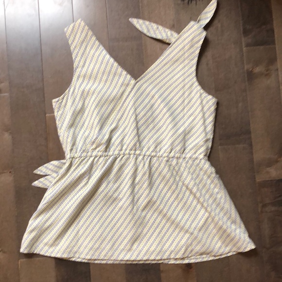 Banana Republic Sleeveless Blouse -XS - Picture 2 of 6